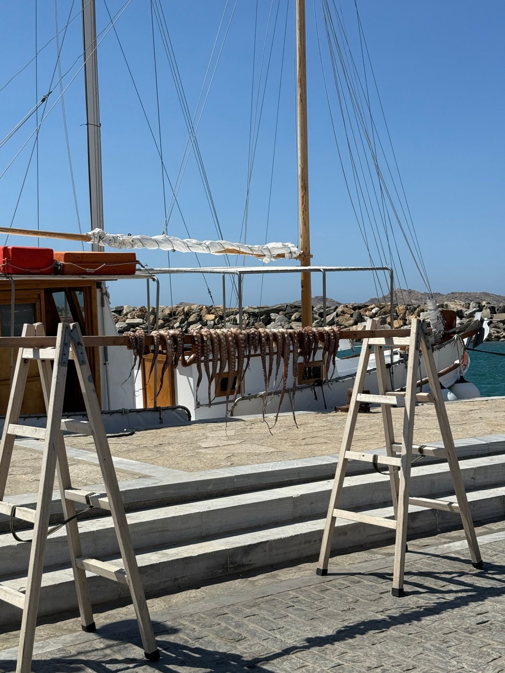 Exactly How to Island-Hop Between Athens, Mykonos &&nbsp;Paros
